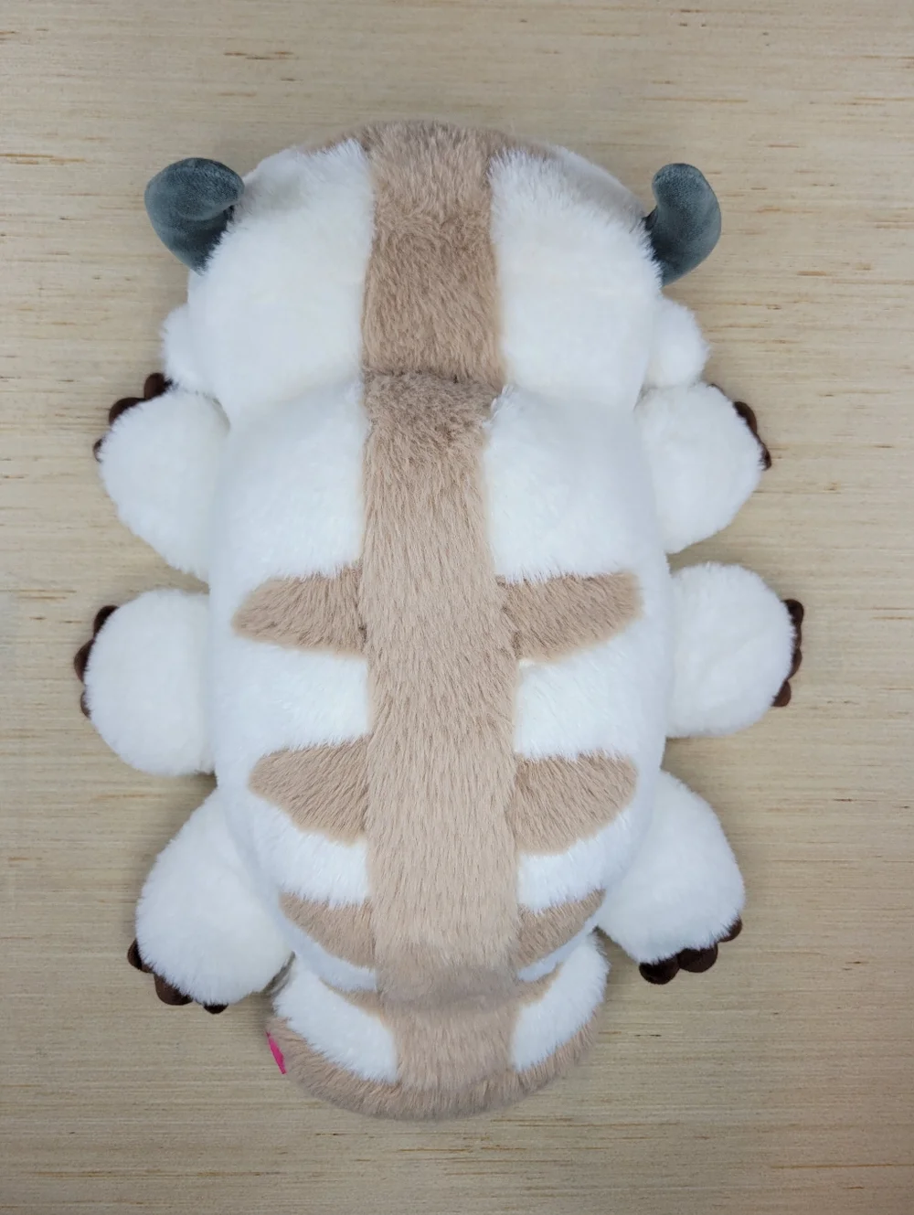 Youtooz Weighted Appa 16in Plush Toy Cream Brown Arrow Six Leg Sensory Kidcore - Picture 3 of 7